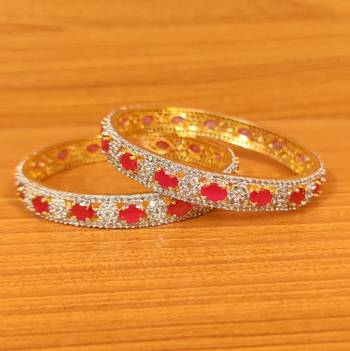 Red bangles-and-bracelets 1