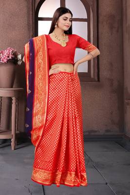 Red woven art silk saree with blouse 3