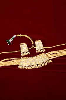 Peach Tone Beaded Traditional Kundan Choker Set For Women 