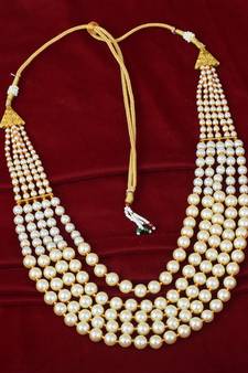 MULTILAYER PEARL NECKLACE