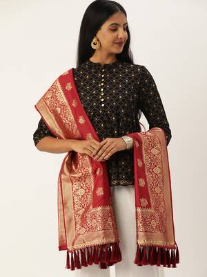 VASTRANAND Red & Gold-Coloured Woven Design Dupatta 1