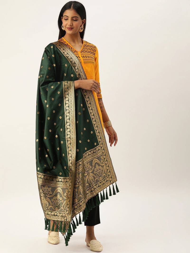 VASTRANAND Green & Gold-Toned Woven Design Dupatta