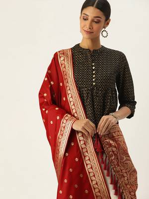 VASTRANAND Red & Gold-Coloured Woven Design Dupatta 1