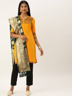 VASTRANAND Green & Gold-Toned Woven Design Dupatta 2