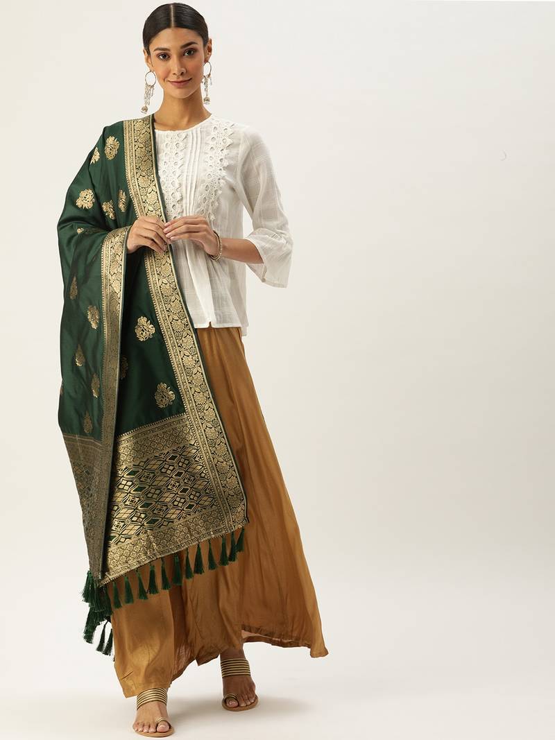 VASTRANAND Green & Gold-Coloured Woven Design Dupatta