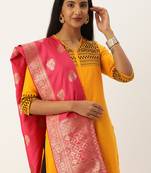 VASTRANAND Pink & Gold-Toned Woven Design Dupatta
