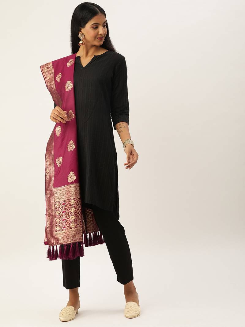 VASTRANAND Burgundy & Gold-Toned Woven Design Dupatta