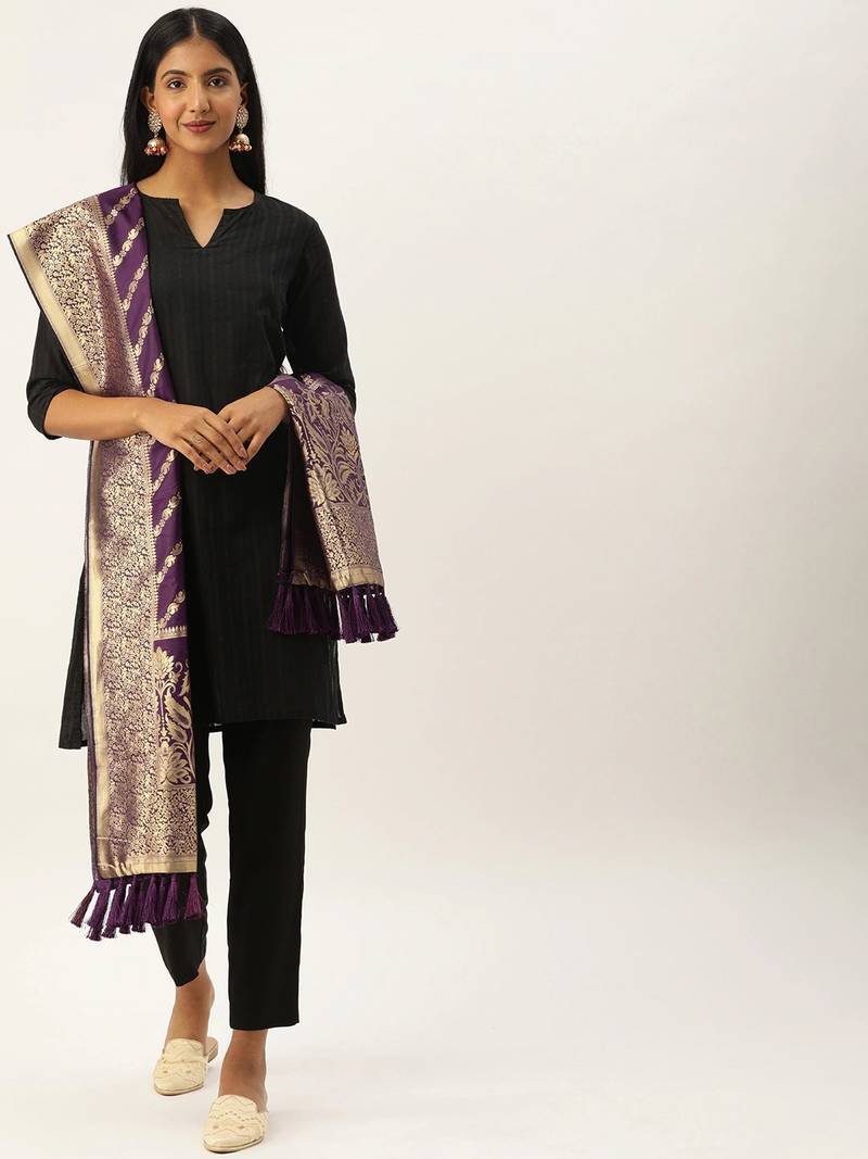 VASTRANAND Purple & Gold-Toned Woven Design Dupatta