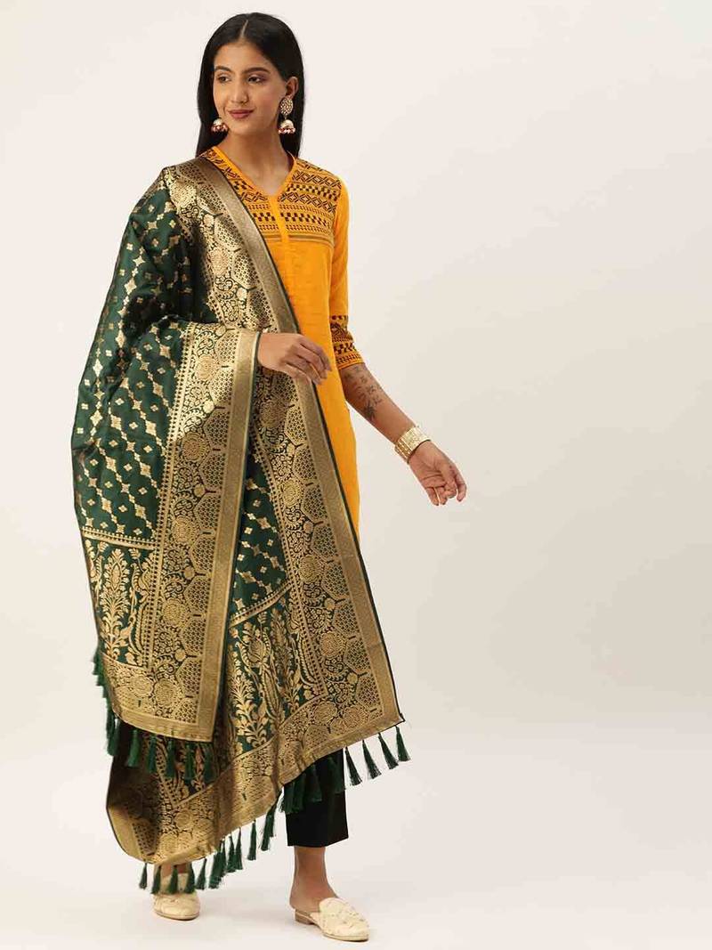 VASTRANAND Green & Gold-Toned Woven Design Dupatta