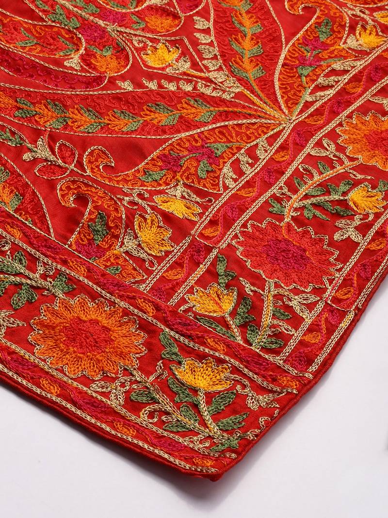 VASTRANAND Red & Gold-Toned Embroidered Dupatta