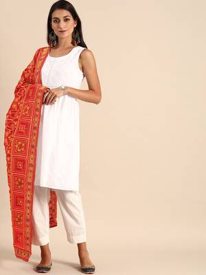 VASTRANAND Red & Yellow Embroidered Dupatta 1