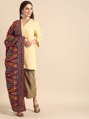 VASTRANAND Navy Blue & Pink Embroidered Dupatta 1