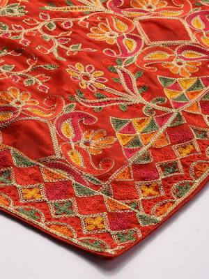 VASTRANAND Red & Green Embroidered Dupatta 2