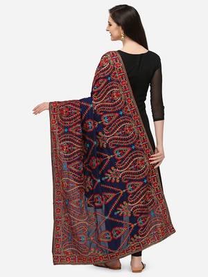 VASTRANAND Navy Blue & Red Ethnic Motifs Embroidered Dupatta 3