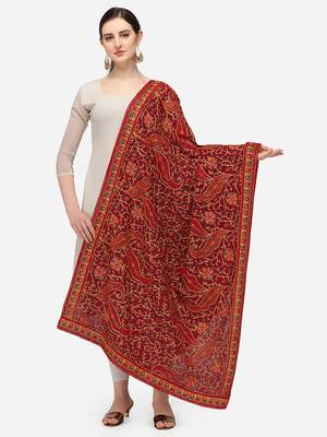 VASTRANAND Maroon & Green Ethnic Motifs Embroidered Dupatta with Thread Work 1