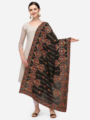 VASTRANAND Black & Red Ethnic Motifs Embroidered Dupatta with Thread Work 1