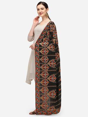 VASTRANAND Black & Red Ethnic Motifs Embroidered Dupatta with Thread Work 2