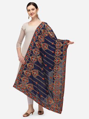 VASTRANAND Navy Blue & Red Ethnic Motifs Embroidered Dupatta with Thread Work 1