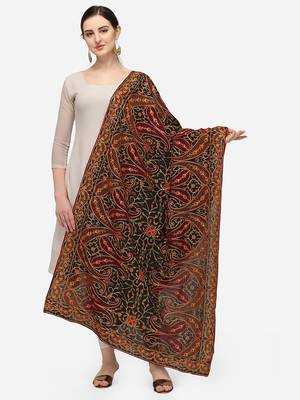 VASTRANAND Black & Green Ethnic Motifs Embroidered Dupatta with Thread Work 1