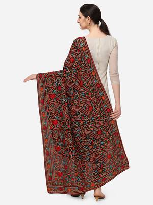 VASTRANAND Black & Blue Ethnic Motifs Embroidered Dupatta with Thread Work 3