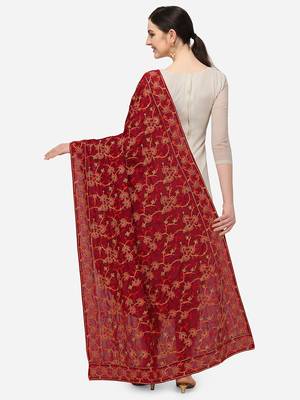 VASTRANAND Maroon & Green Ethnic Motifs Embroidered Dupatta with Thread Work 3