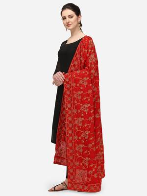 VASTRANAND Red & Gold-Toned Ethnic Motifs Embroidered Dupatta with Thread Work 2