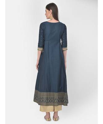 Span Oxford Blue Embroidered Flared Kurta 5