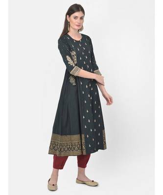 Span Oxford Green Embroidered Flared Kurta 2
