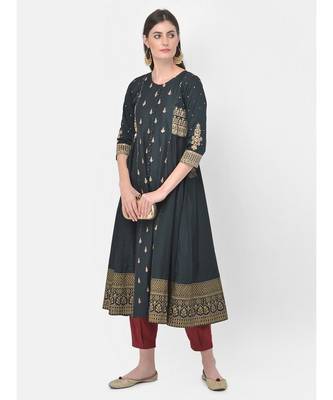 Span Oxford Green Embroidered Flared Kurta 4