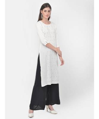 Span White Embroidered Straight Kurta 2