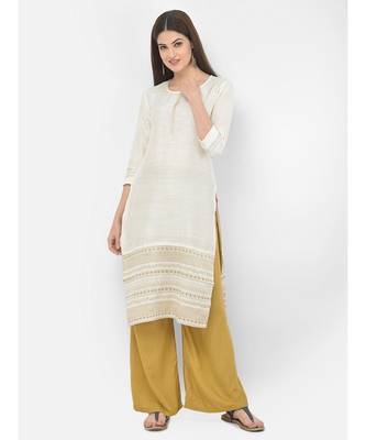 Span White Embroidered Straight Kurta 4