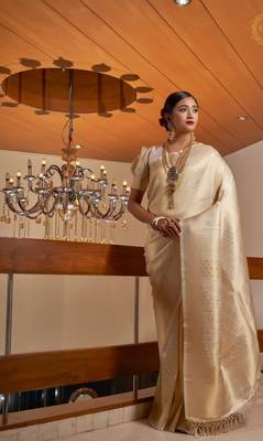 Off White Colore Traditional Kanjivaram & Kanchipuram Woven Silk Blend Style Inspired Design 1