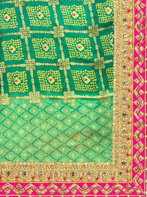 Women's Bandhani Chiffon Saree With Blouse Piece Green 4