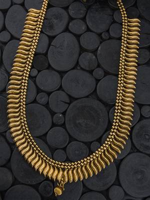 Gold necklaces 1