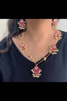 Pink necklace-sets