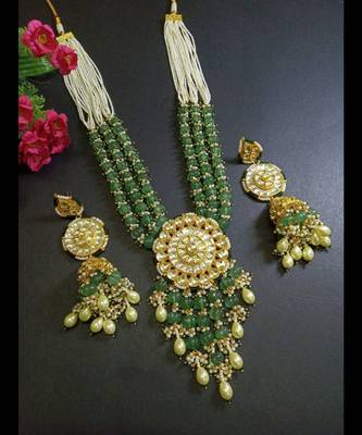 Green necklace-sets 1