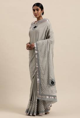 Kvsfab Women'S Grey & Black Floral Embroidered Silk Blend Zari With Patch Work Saree 4
