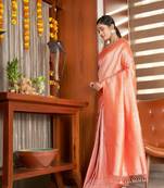 Orang Woven Woven Silk Blend Kanjeevaram Silk Saree 