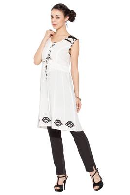 White embroidered cotton kurta &-sets 2
