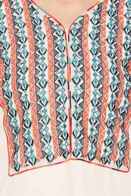 White embroidered georgette kurta &-sets 5