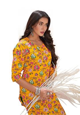 Yellow printed cotton cotton-kurtis 4