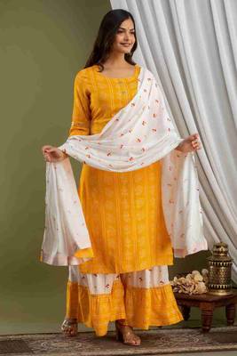 Yellow printed rayon kurtas-and-kurtis 4
