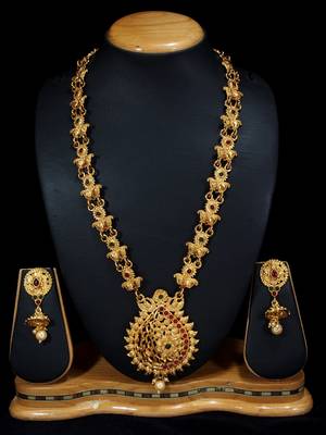 LALSO Allure  Kempu Green Stones Long Necklace Set 1