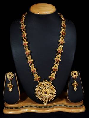 LALSO Allure  Kempu Green Stones Long Necklace Set 1