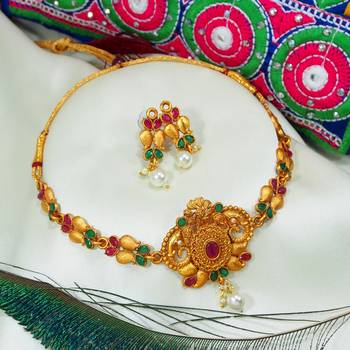 LALSO Beautiful Matte Gold Multicolor Delicate Choker Necklace Set 1