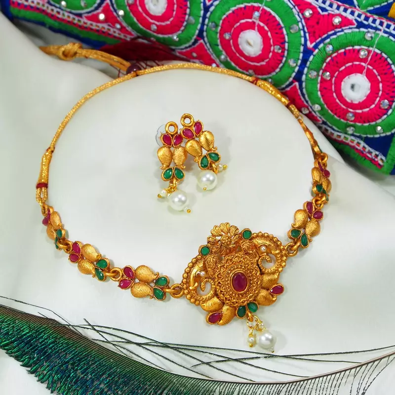 LALSO Beautiful Matte Gold Multicolor Delicate Choker Necklace Set