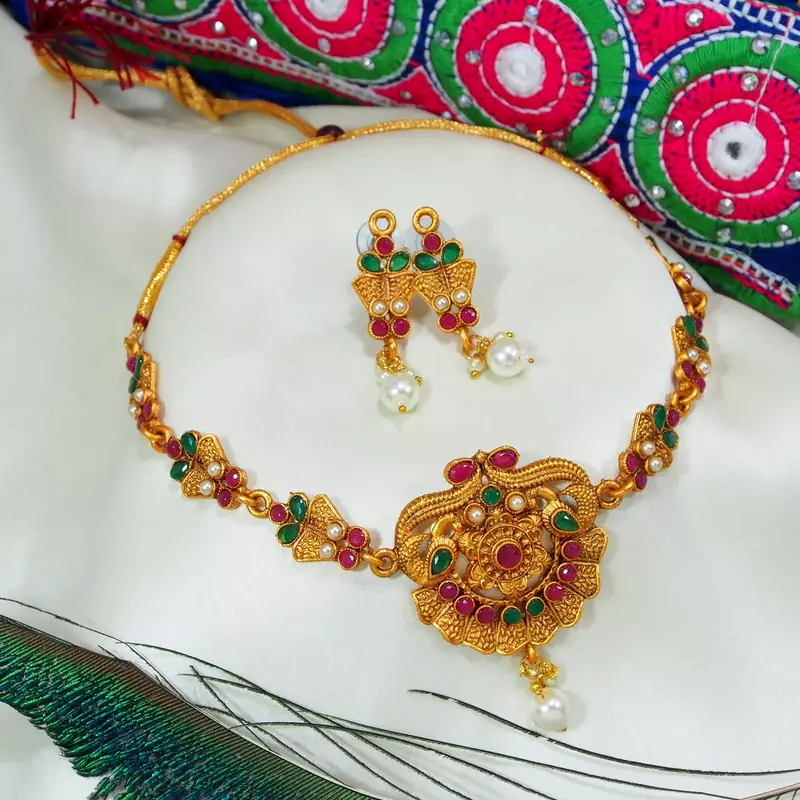 LALSO Beautiful Matte Gold Multicolor Delicate Choker Necklace Set