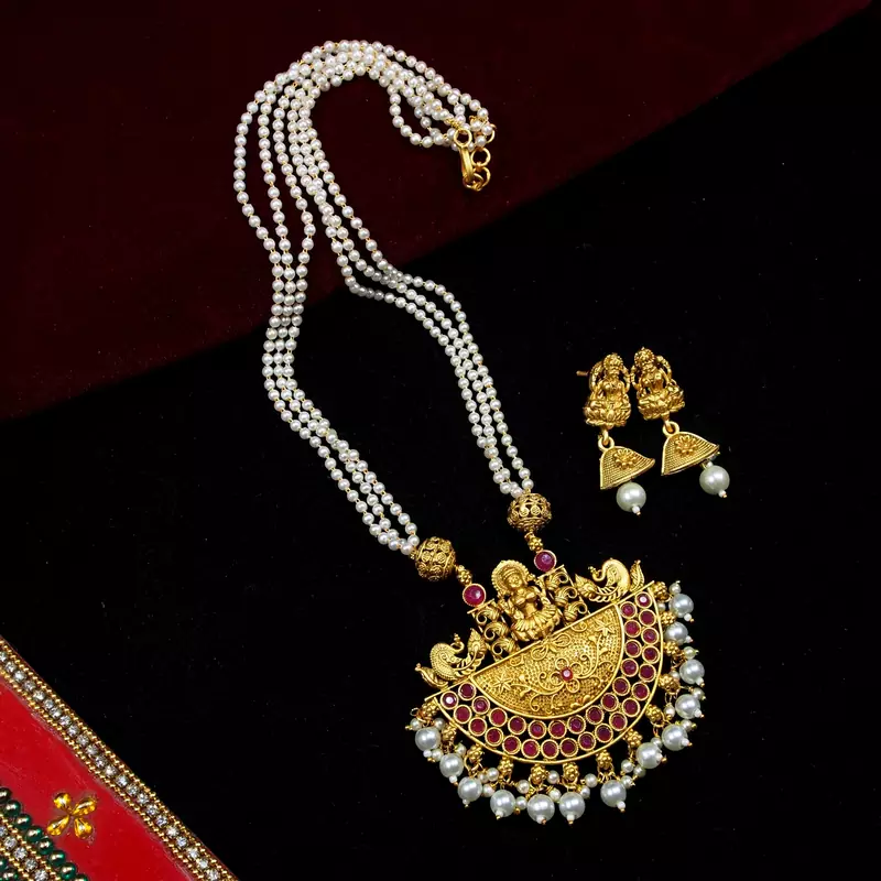 LALSO Royal Matte Gold Ruby Pearl Mala Pendant Set