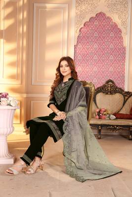 Black  Semi Stitched Top With Stitched  Bottom and Net Dupatta Embroidered Straight Kurta Dress 4