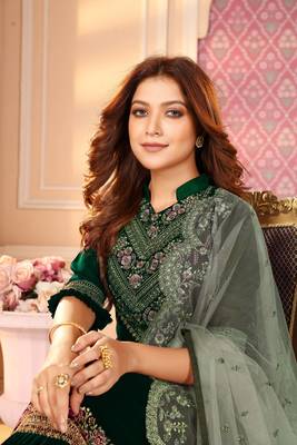 Green  Semi Stitched Top With Stitched  Bottom and Net Dupatta Embroidered Straight Kurta 2